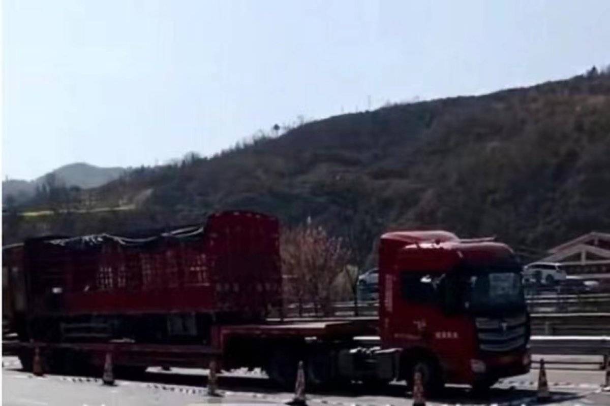 痛惜!貨車司機服務區(qū)死亡多日才被發(fā)現(xiàn)