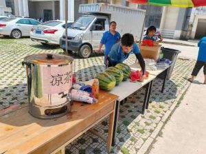 中通欽州網點 高溫補給站設立 提供水果、藥品、日用品-物流之家