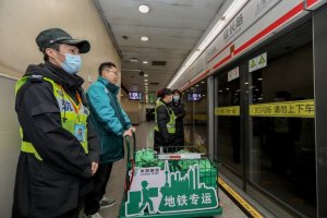 上海郵政試點地鐵運快遞業務-物流之家