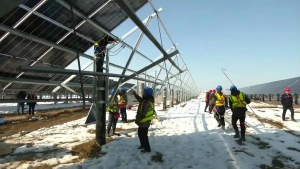 總投資189億元!新疆5GW光伏防沙治沙項目復工!-物流之家